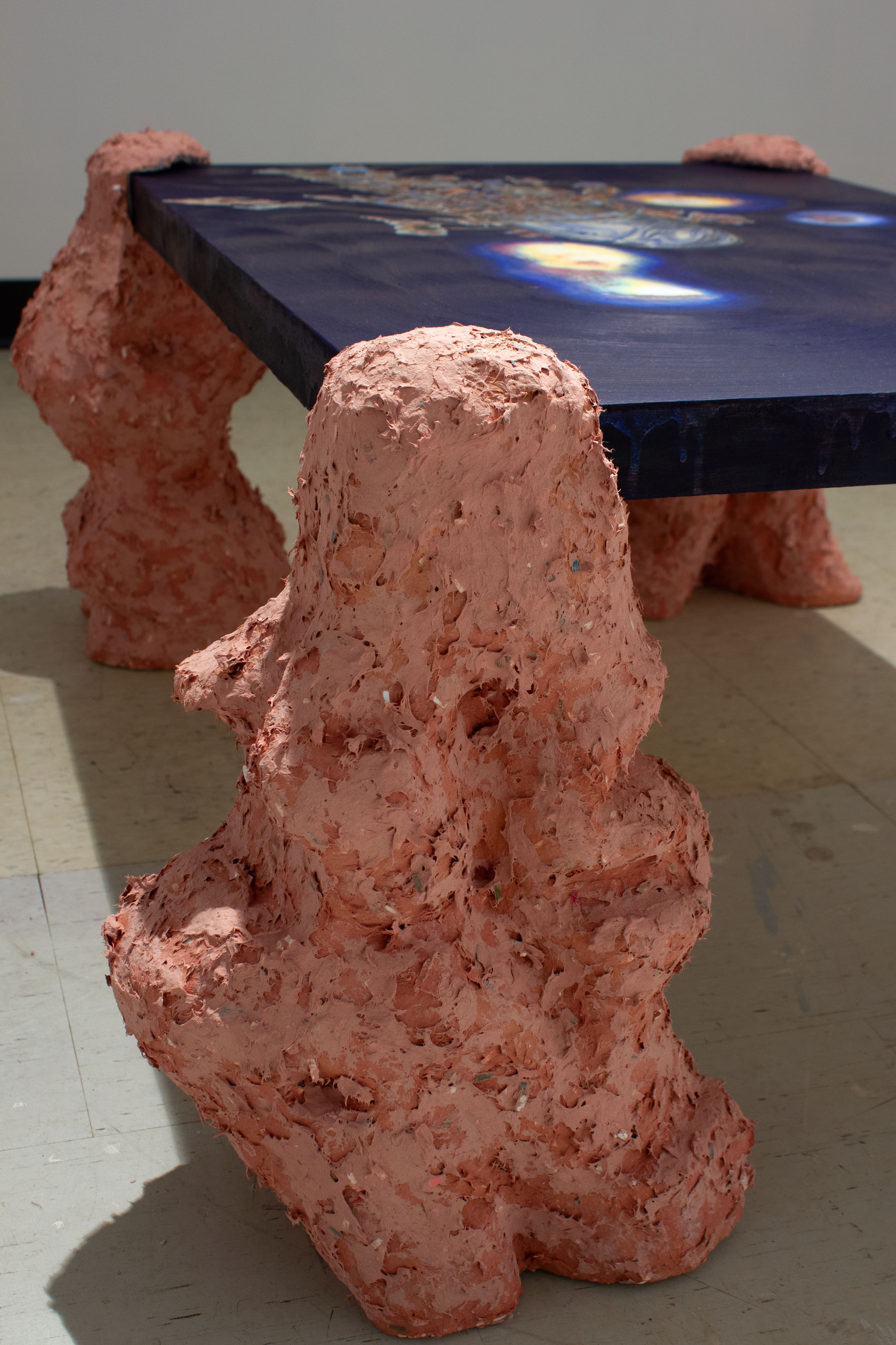 Inhibition Breeding: an installation for a small room - painting table